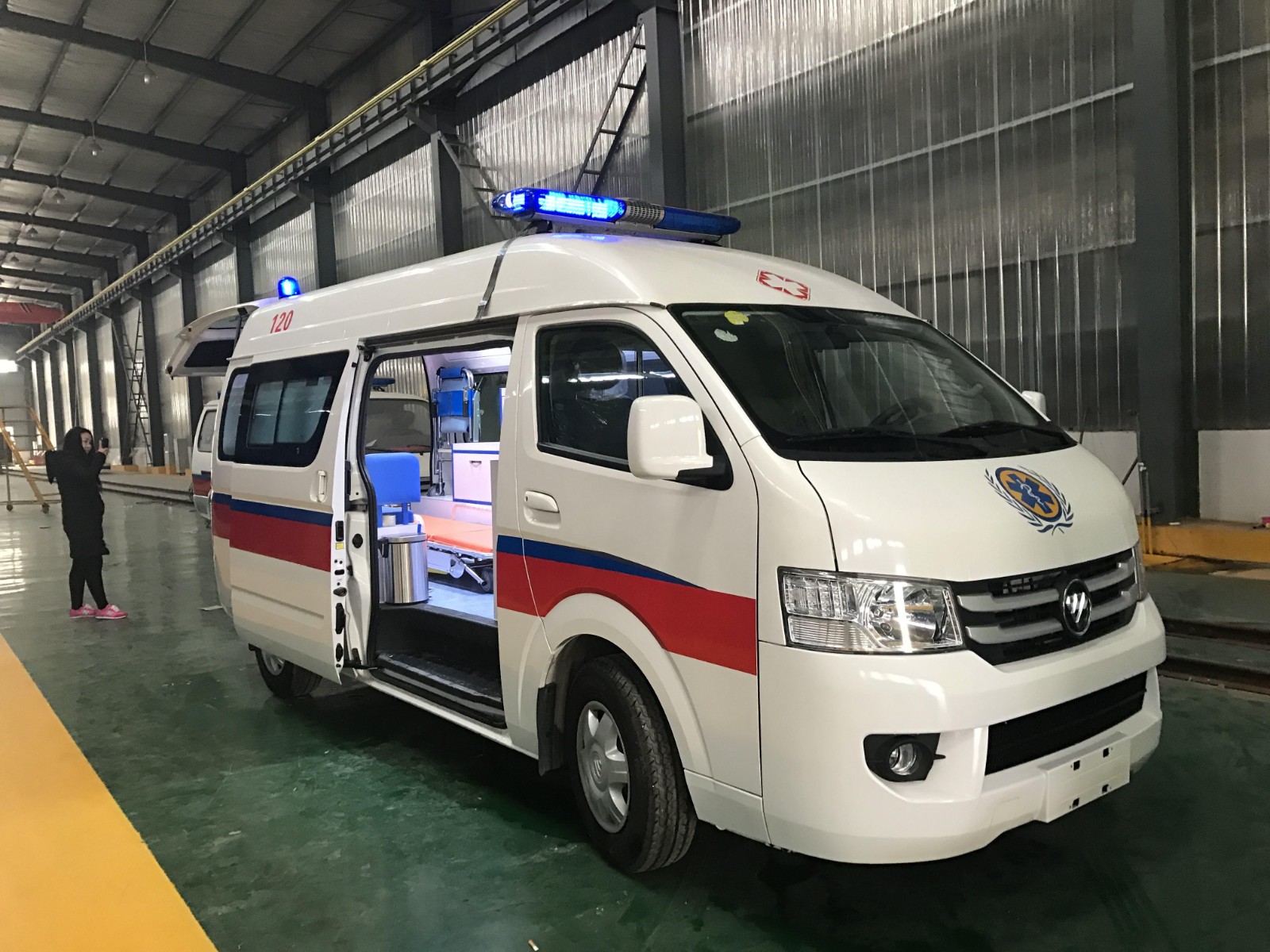 贵定县救护车转院